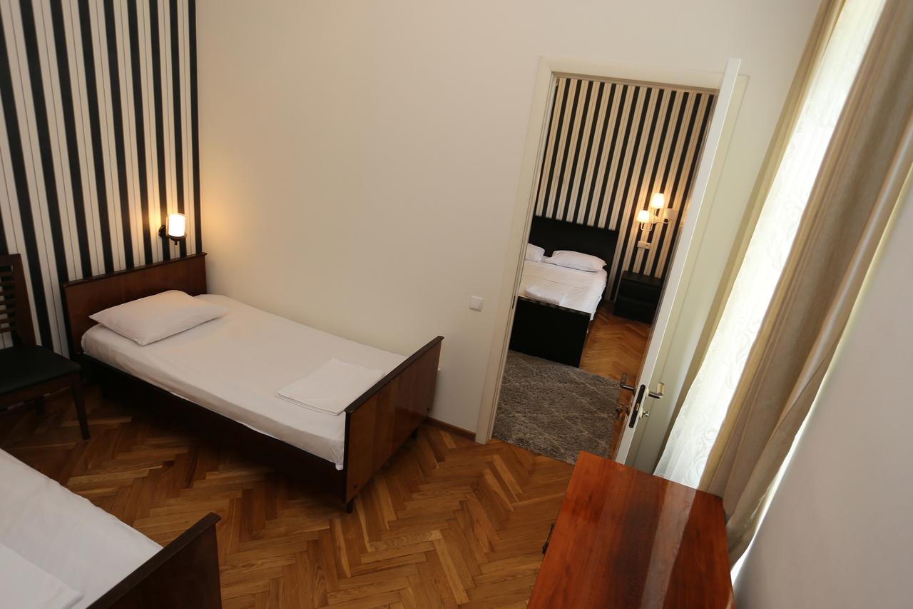 Guest House Pirosmani 60 Sighnaghi Ngoại thất bức ảnh